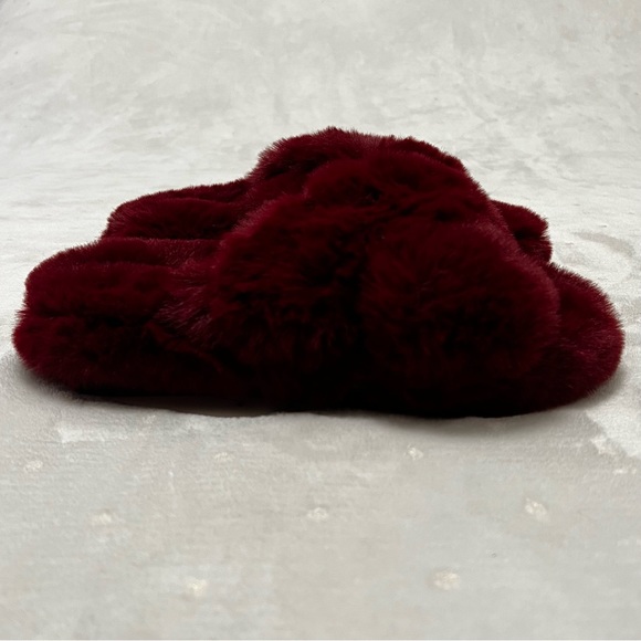 Steve Madden Fur Slip On - Picture 6 of 11